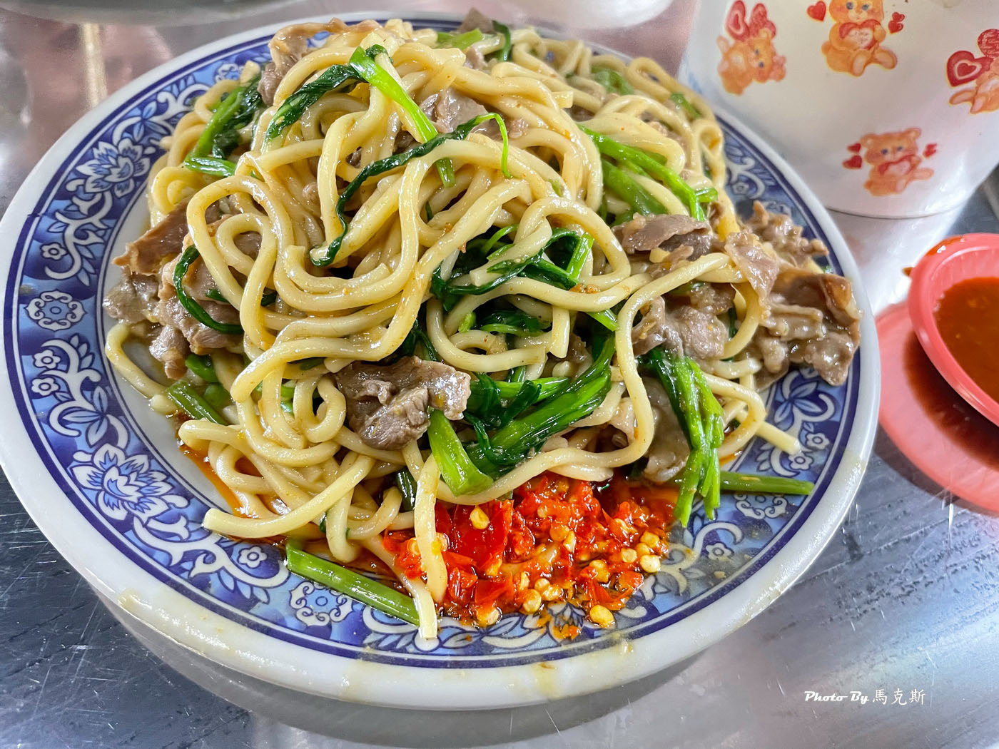 【宜蘭羅東美食推薦】阿灶伯當歸羊肉湯｜羅東觀光夜市必吃美食 必點沙茶羊肉炒麵和當歸羊肉湯 晚餐到宵夜都吃的到