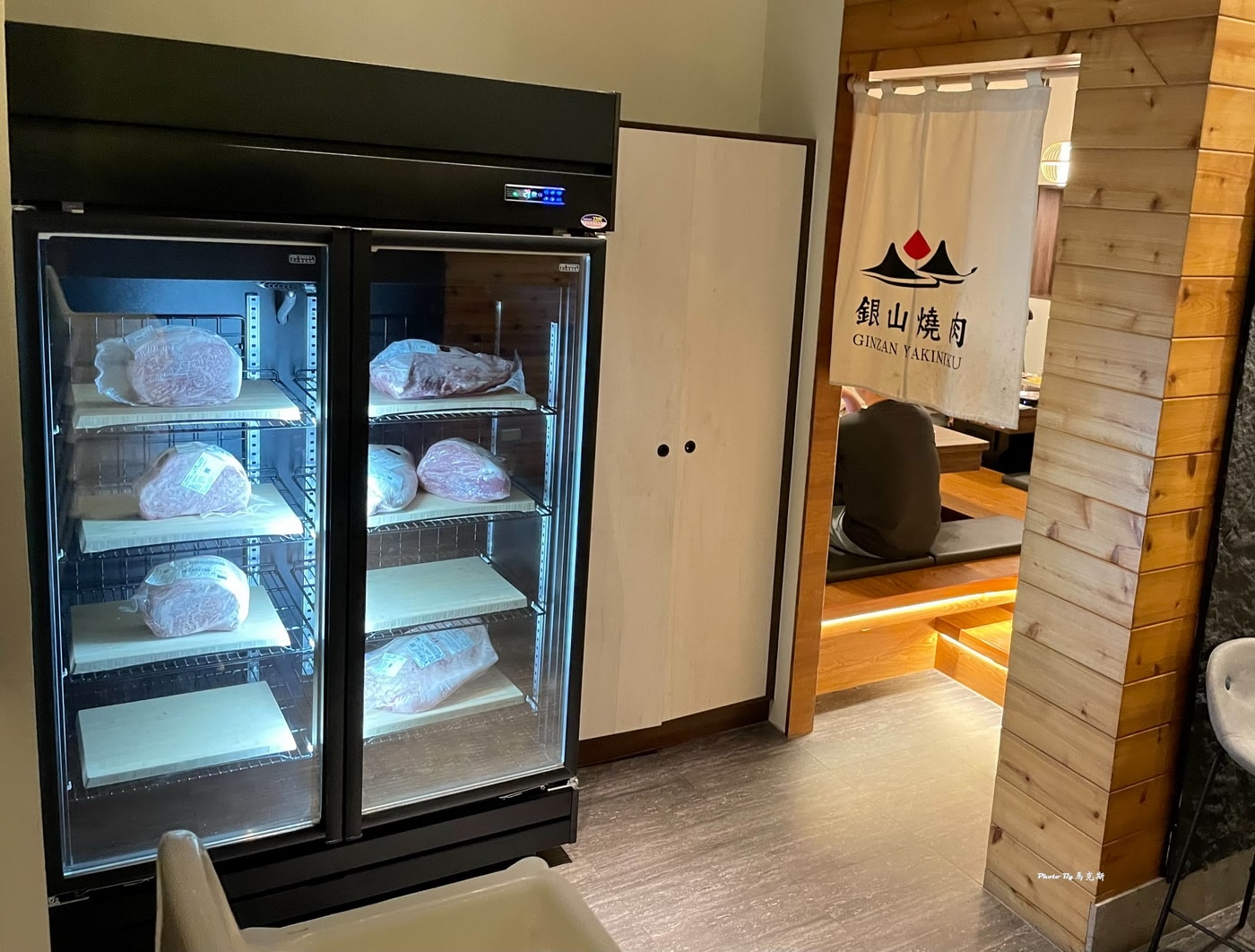 【台中西區美食推薦】銀山燒肉｜有台中最難訂吃到飽燒肉店之稱 平日有999元價位就吃的到 肉品食材都很有水準 通通隨你吃到飽