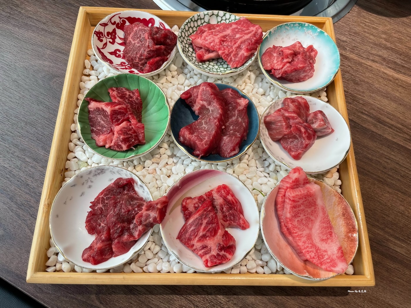 【台中西區美食推薦】銀山燒肉｜有台中最難訂吃到飽燒肉店之稱 平日有999元價位就吃的到 肉品食材都很有水準 通通隨你吃到飽
