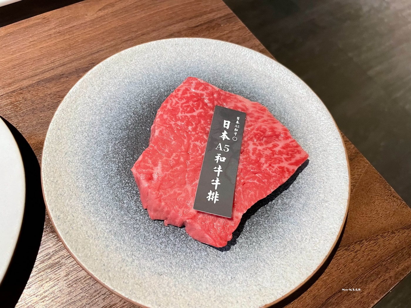 【台中西區美食推薦】銀山燒肉｜有台中最難訂吃到飽燒肉店之稱 平日有999元價位就吃的到 肉品食材都很有水準 通通隨你吃到飽