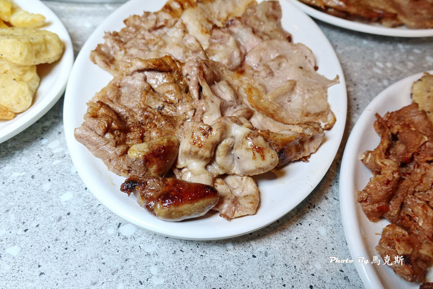 【台中西屯美食推薦】美滿火烤店|中科商圈只要449元起火鍋+烤肉吃到飽 多達60種食材隨你吃 大人用餐140公分以下兒童免費|JMall|家樂福西屯店|澄清醫院| - 第39張圖 【台中西屯美食推薦】美滿火烤店|中科商圈只要449元起火鍋+烤肉吃到飽 多達60種食材隨你吃 大人用餐140公分以下兒童免費|JMall|家樂福西屯店|澄清醫院|