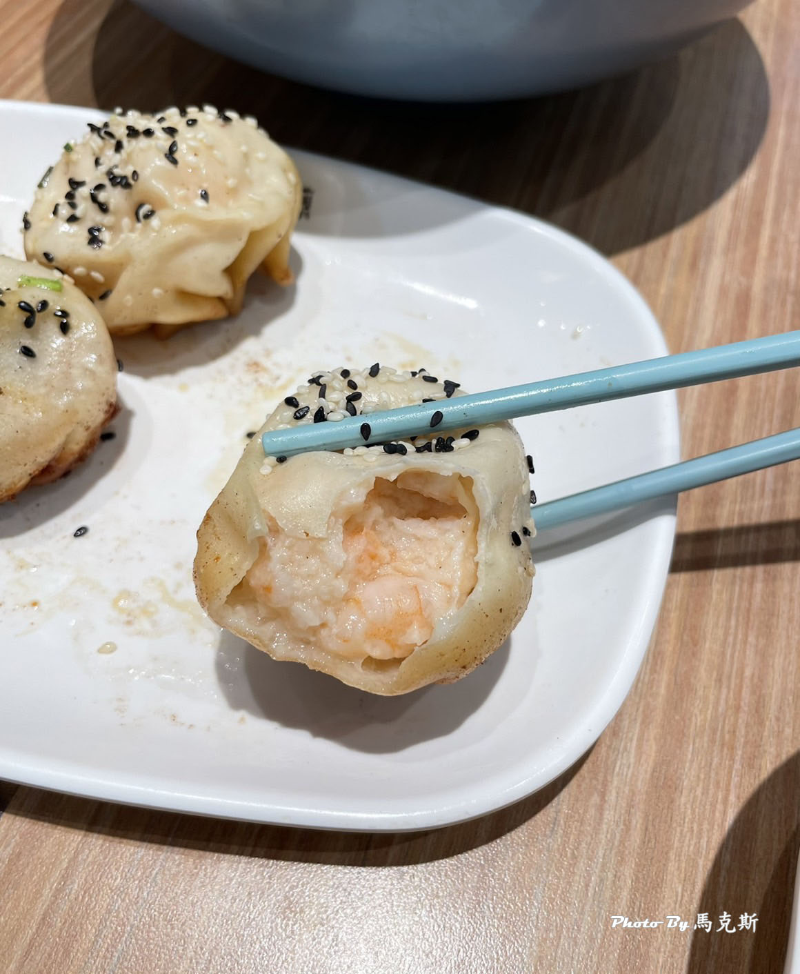 【上海必吃美食推薦】小楊生煎蓮花國際店|上海老字號連鎖生煎包店 小揚生煎和大蝦生煎有水準 價格不貴CP值高 在蓮花國際廣場裡 - 第15張圖 【上海必吃美食推薦】小楊生煎蓮花國際店|上海老字號連鎖生煎包店 小揚生煎和大蝦生煎有水準 價格不貴CP值高 在蓮花國際廣場裡