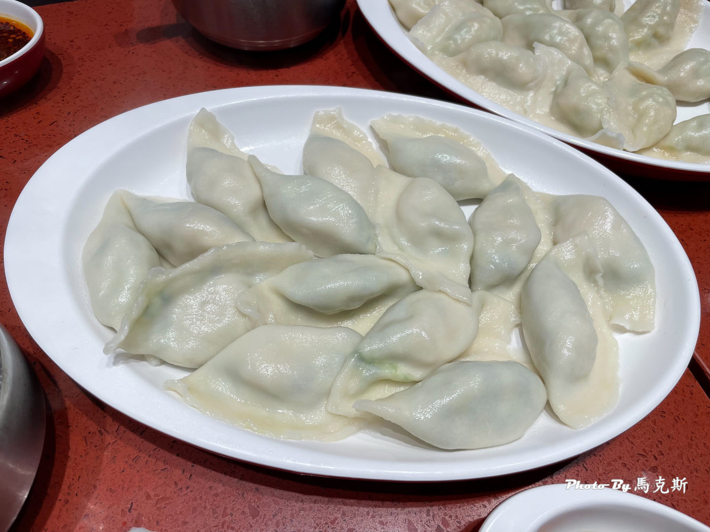 【上海美食推薦】喜家德蝦仁水餃日月光中心店｜手工現包現煮美味水餃 招牌蝦三鮮和角瓜雞蛋蝦皮都有水準 熱湯可免費享用