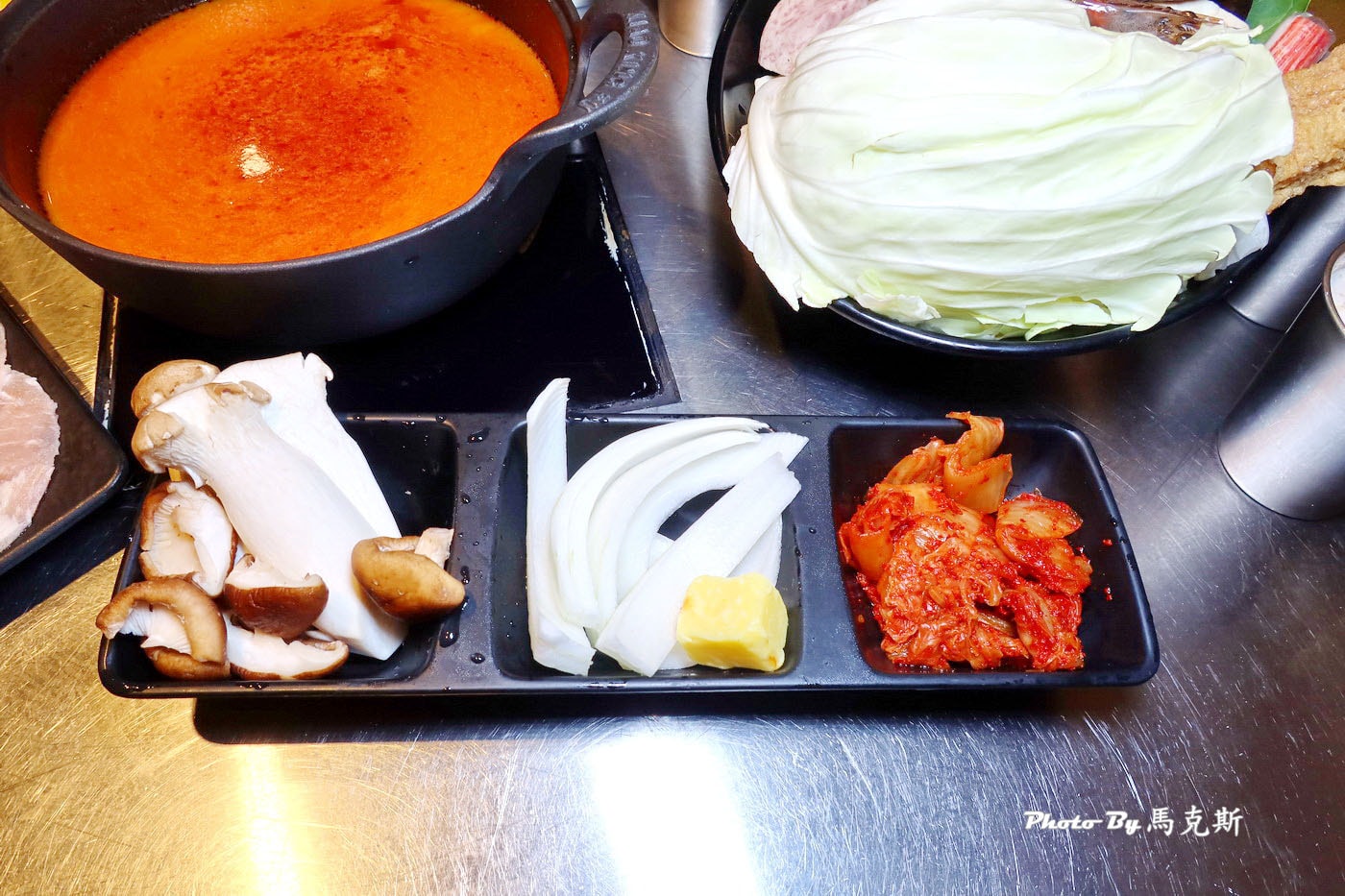 【台中大甲美食推薦】瘋鍋日式涮涮鍋大甲總店|新品宮廷六品盛合肉肉控別錯過 御品綜合海鮮超澎湃 火烤兩吃一次滿足 自助吧吃到飽 近大甲火車站 - 第13張圖 【台中大甲美食推薦】瘋鍋日式涮涮鍋大甲總店|新品宮廷六品盛合肉肉控別錯過 御品綜合海鮮超澎湃 火烤兩吃一次滿足 自助吧吃到飽 近大甲火車站