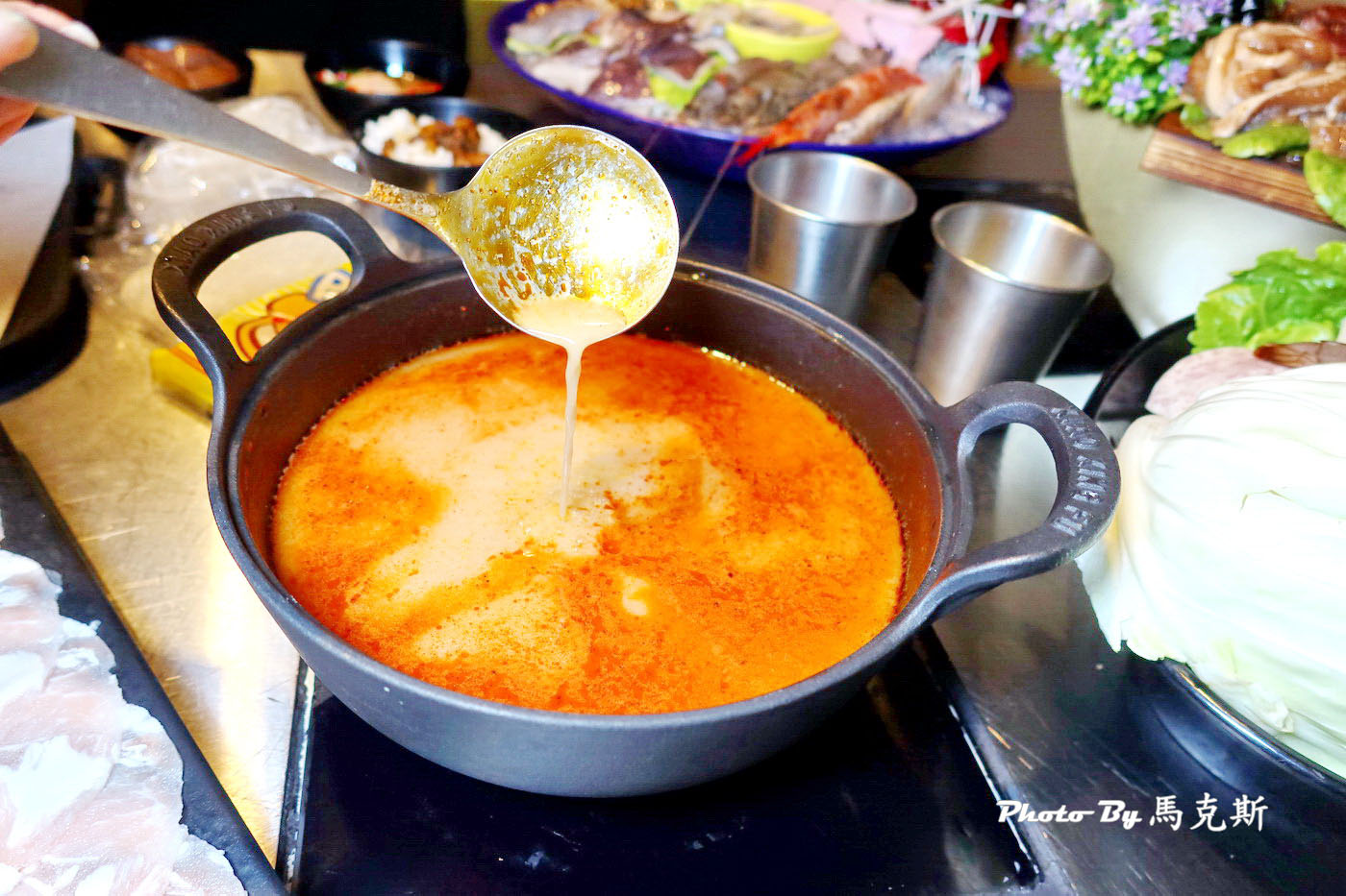 【台中大甲美食推薦】瘋鍋日式涮涮鍋大甲總店|新品宮廷六品盛合肉肉控別錯過 御品綜合海鮮超澎湃 火烤兩吃一次滿足 自助吧吃到飽 近大甲火車站 - 第22張圖 【台中大甲美食推薦】瘋鍋日式涮涮鍋大甲總店|新品宮廷六品盛合肉肉控別錯過 御品綜合海鮮超澎湃 火烤兩吃一次滿足 自助吧吃到飽 近大甲火車站