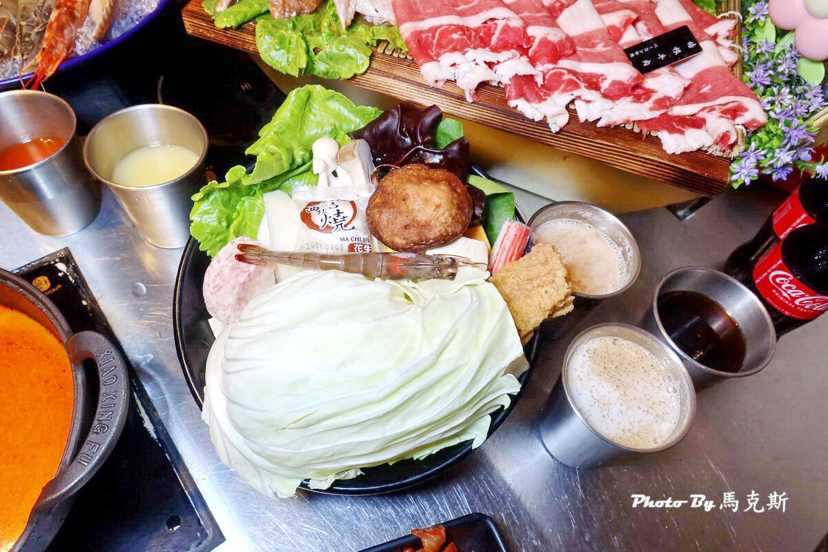 【台中大甲美食推薦】瘋鍋日式涮涮鍋大甲總店|新品宮廷六品盛合肉肉控別錯過 御品綜合海鮮超澎湃 火烤兩吃一次滿足 自助吧吃到飽 近大甲火車站 - 第23張圖 【台中大甲美食推薦】瘋鍋日式涮涮鍋大甲總店|新品宮廷六品盛合肉肉控別錯過 御品綜合海鮮超澎湃 火烤兩吃一次滿足 自助吧吃到飽 近大甲火車站
