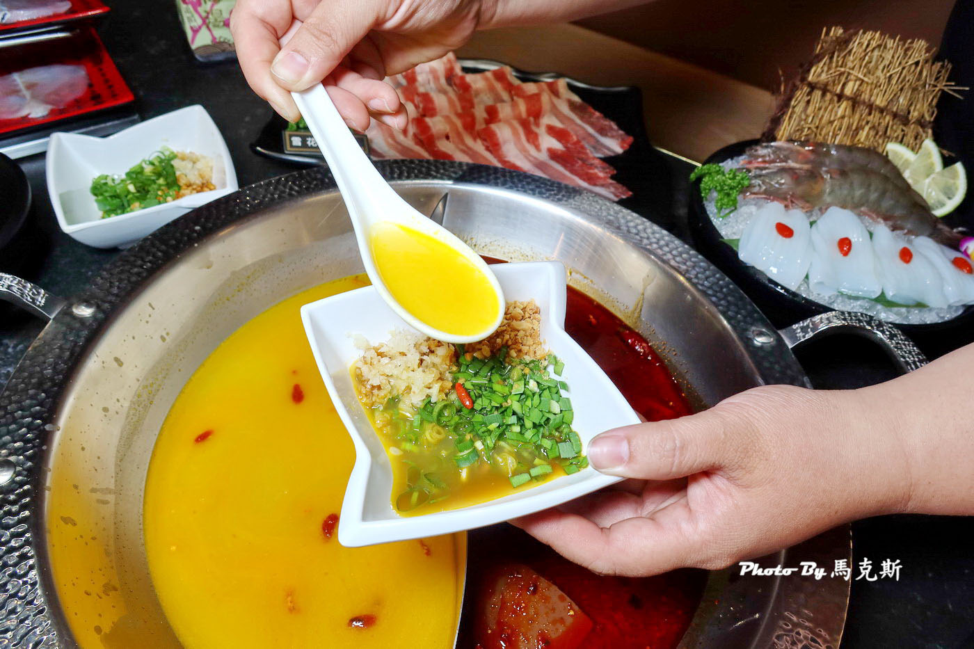 【台中北屯美食推薦】老虎斑斑·赤斑涮|全台首創石斑魚火鍋專賣店 鴛鴦雙人套餐豐盛有水準 宵夜也吃的到 台中北屯聚餐聚會新選擇(已歇業改成長順茶館) - 第12張圖 【台中北屯美食推薦】老虎斑斑·赤斑涮|全台首創石斑魚火鍋專賣店 鴛鴦雙人套餐豐盛有水準 宵夜也吃的到 台中北屯聚餐聚會新選擇(已歇業改成長順茶館)