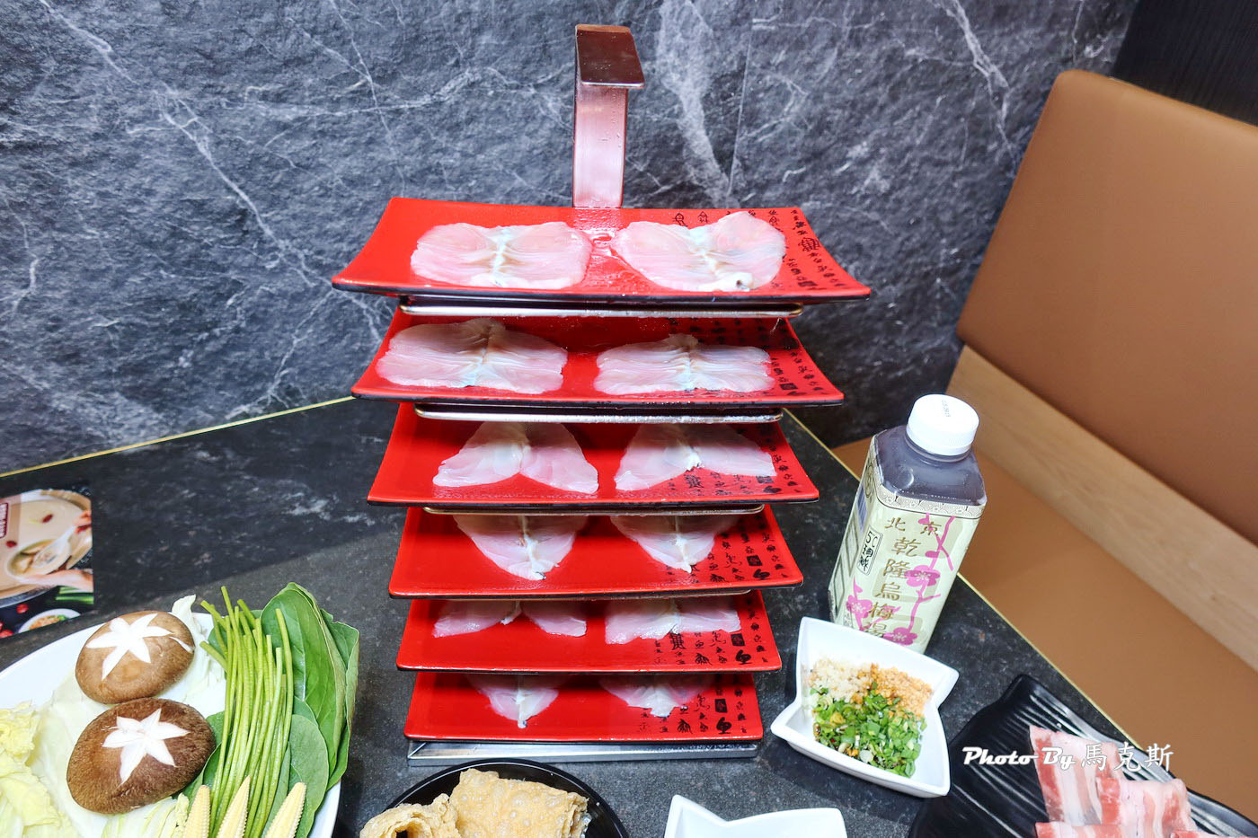 【台中北屯美食推薦】老虎斑斑·赤斑涮|全台首創石斑魚火鍋專賣店 鴛鴦雙人套餐豐盛有水準 宵夜也吃的到 台中北屯聚餐聚會新選擇(已歇業改成長順茶館) - 第13張圖 【台中北屯美食推薦】老虎斑斑·赤斑涮|全台首創石斑魚火鍋專賣店 鴛鴦雙人套餐豐盛有水準 宵夜也吃的到 台中北屯聚餐聚會新選擇(已歇業改成長順茶館)