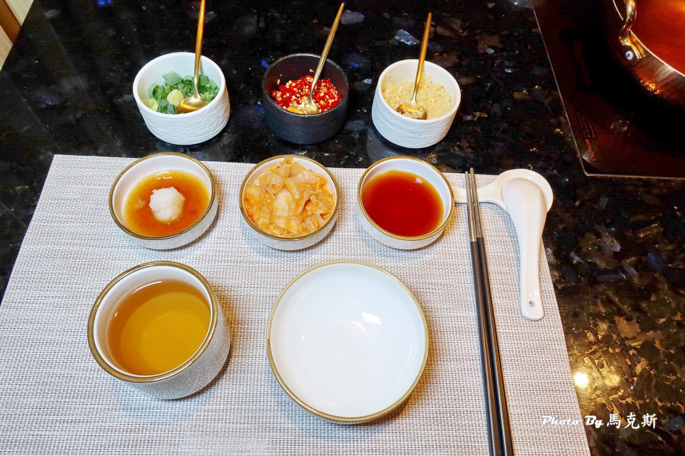 【台中西屯美食推薦】匠極緻鍋物市政店｜奢華海陸雙人套餐 帝王蟹四吃的頂級懷石火鍋 有專人桌邊服務 台中市政府對面