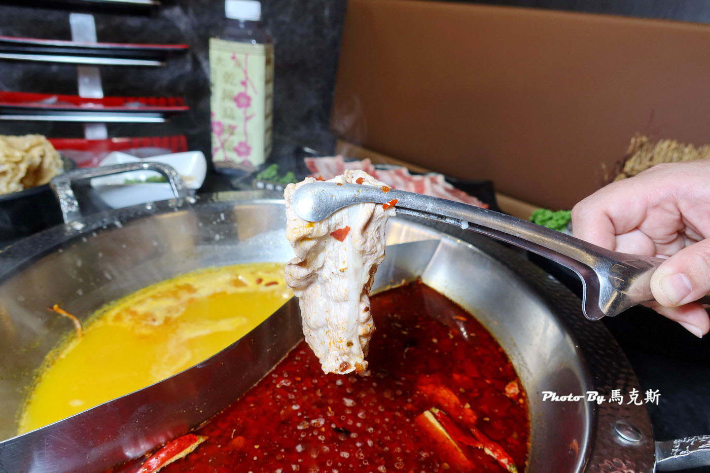 【台中北屯美食推薦】老虎斑斑·赤斑涮|全台首創石斑魚火鍋專賣店 鴛鴦雙人套餐豐盛有水準 宵夜也吃的到 台中北屯聚餐聚會新選擇(已歇業改成長順茶館) - 第18張圖 【台中北屯美食推薦】老虎斑斑·赤斑涮|全台首創石斑魚火鍋專賣店 鴛鴦雙人套餐豐盛有水準 宵夜也吃的到 台中北屯聚餐聚會新選擇(已歇業改成長順茶館)