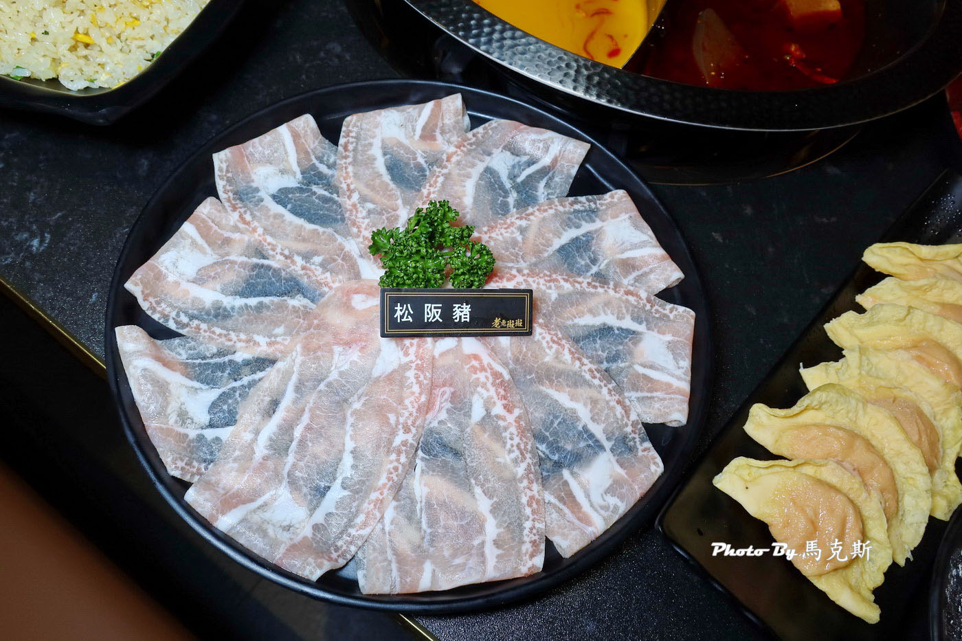 【台中北屯美食推薦】老虎斑斑·赤斑涮|全台首創石斑魚火鍋專賣店 鴛鴦雙人套餐豐盛有水準 宵夜也吃的到 台中北屯聚餐聚會新選擇(已歇業改成長順茶館) - 第19張圖 【台中北屯美食推薦】老虎斑斑·赤斑涮|全台首創石斑魚火鍋專賣店 鴛鴦雙人套餐豐盛有水準 宵夜也吃的到 台中北屯聚餐聚會新選擇(已歇業改成長順茶館)