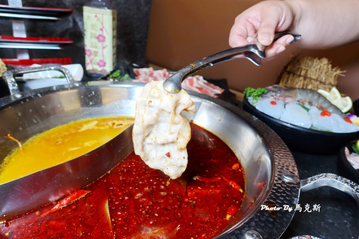 【台中北屯美食推薦】老虎斑斑·赤斑涮|全台首創石斑魚火鍋專賣店 鴛鴦雙人套餐豐盛有水準 宵夜也吃的到 台中北屯聚餐聚會新選擇(已歇業改成長順茶館) - 第21張圖 【台中北屯美食推薦】老虎斑斑·赤斑涮|全台首創石斑魚火鍋專賣店 鴛鴦雙人套餐豐盛有水準 宵夜也吃的到 台中北屯聚餐聚會新選擇(已歇業改成長順茶館)