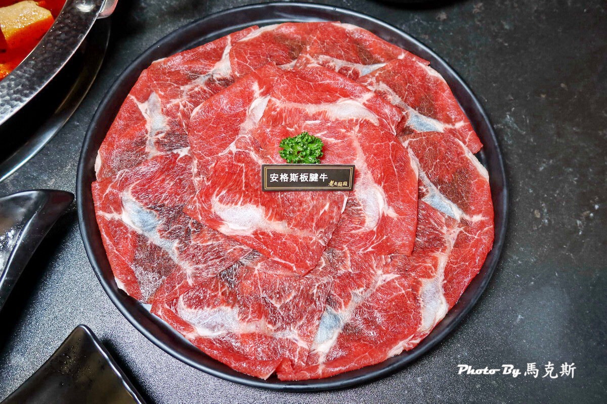 【台中北屯美食推薦】老虎斑斑·赤斑涮|全台首創石斑魚火鍋專賣店 鴛鴦雙人套餐豐盛有水準 宵夜也吃的到 台中北屯聚餐聚會新選擇(已歇業改成長順茶館) - 第22張圖 【台中北屯美食推薦】老虎斑斑·赤斑涮|全台首創石斑魚火鍋專賣店 鴛鴦雙人套餐豐盛有水準 宵夜也吃的到 台中北屯聚餐聚會新選擇(已歇業改成長順茶館)