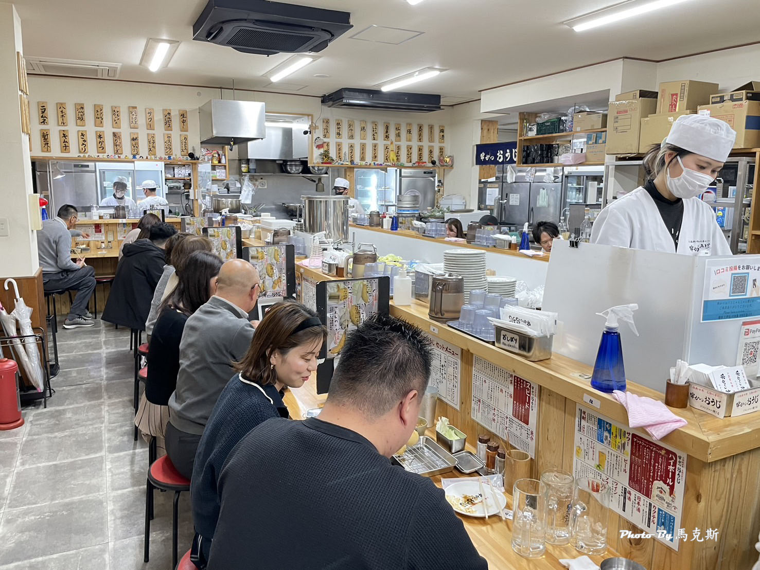 【大阪通天閣美食推薦】炸串王子Janjan橫丁店(Kushikatsu-Oji)｜大阪新世界人氣串炸店 蔬食選擇多好吃 土手燒必點 近天王寺動物園