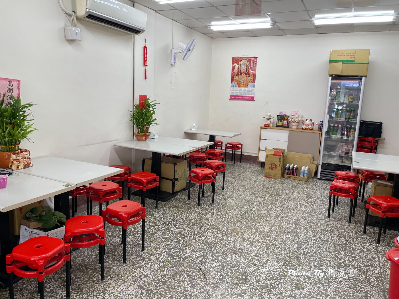【台中東區美食推薦】金鹿港小吃店｜新開幕 爌肉飯軟嫩入味下飯 陽春麵小菜和湯品都不錯 下午不休息|外帶|外送|旱溪夜市|