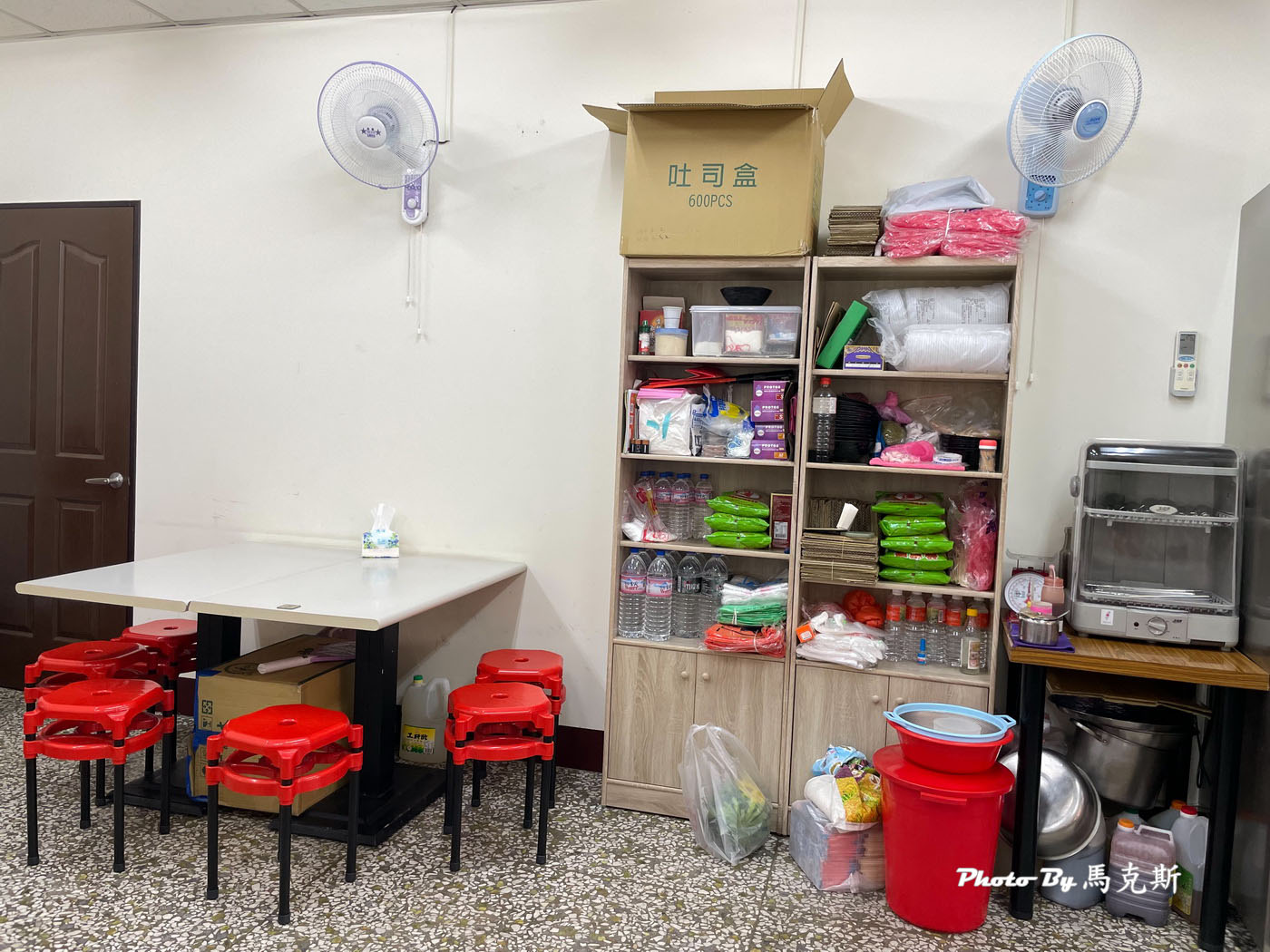 【台中東區美食推薦】金鹿港小吃店｜新開幕 爌肉飯軟嫩入味下飯 陽春麵小菜和湯品都不錯 下午不休息|外帶|外送|旱溪夜市|