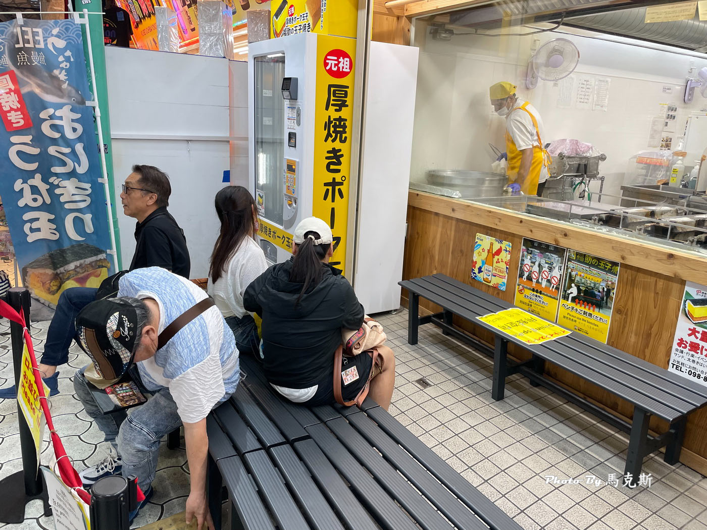 【沖繩美食推薦】福助玉子燒市場本通店｜藏身國際通人氣名店 超厚玉子燒美味飯糰 從早到晚都吃的到