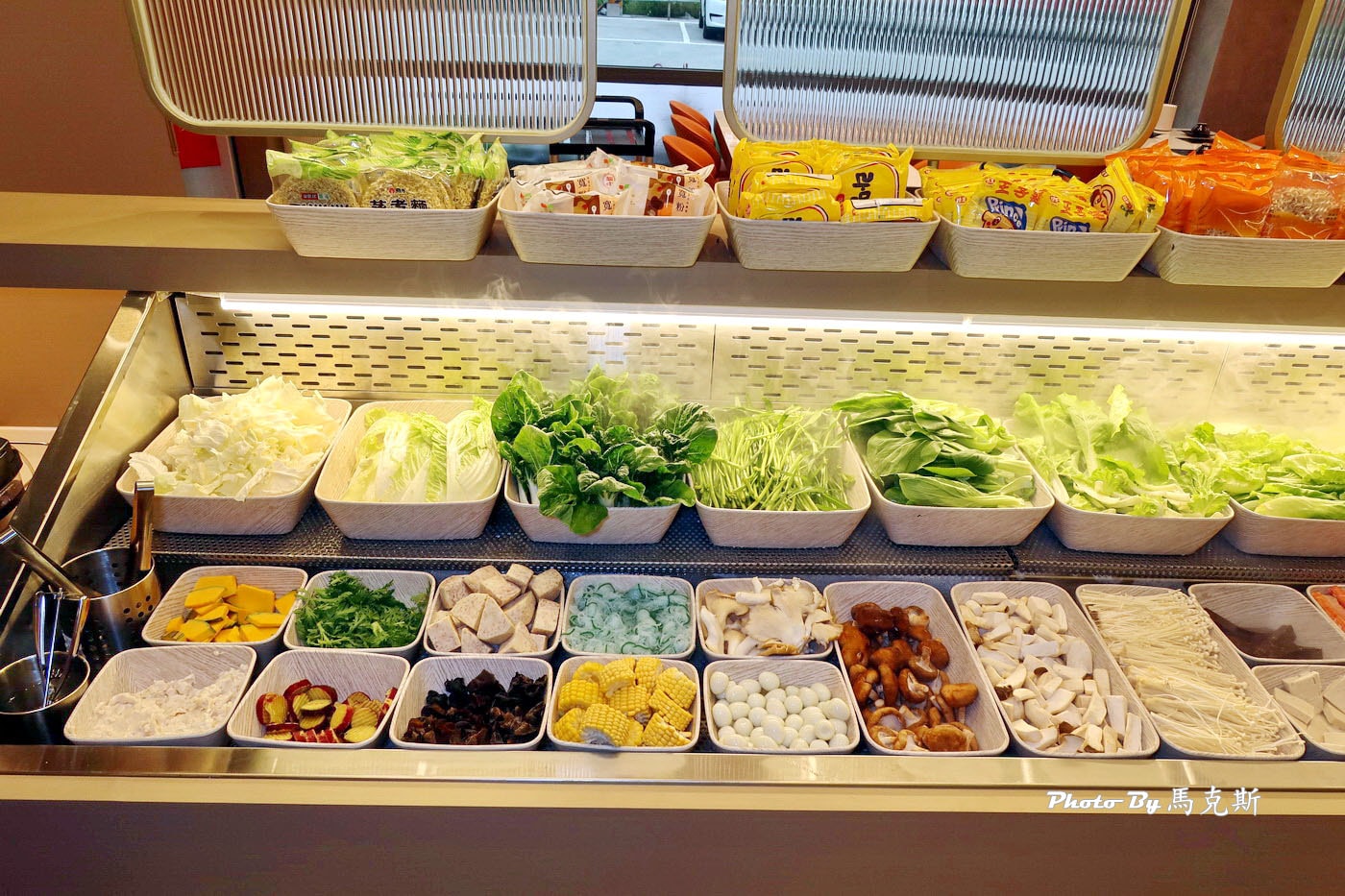 【員林美食推薦】桔日鍋物｜新開幕質感火鍋店 雙人套餐豐盛美味 限量滑嫩蒸蛋鍋 蔬食自助吧吃到飽 聚餐聚會新選擇 近員林車站