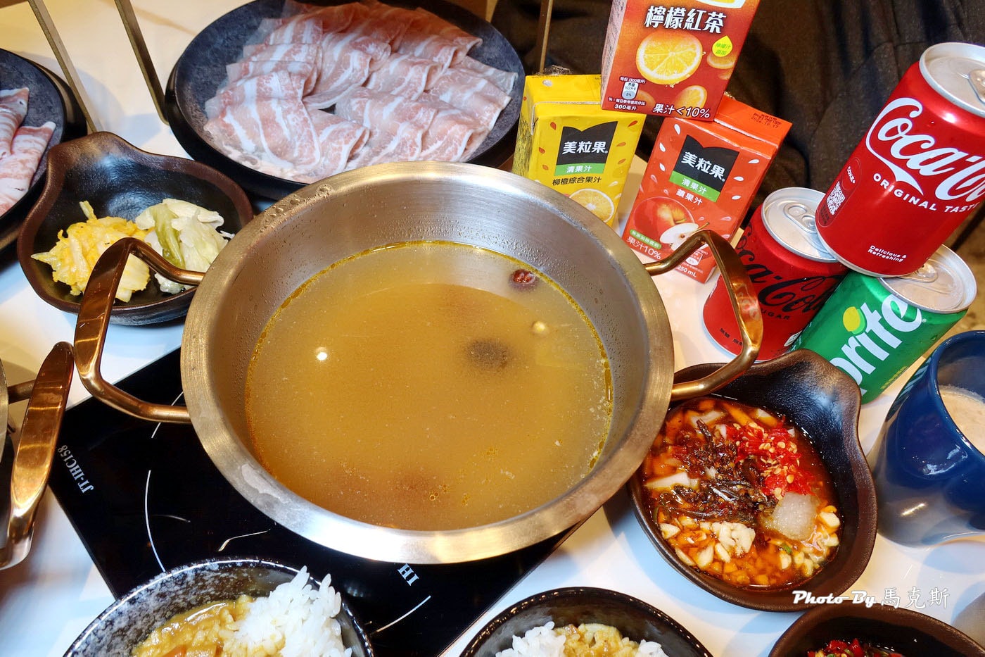 【員林美食推薦】桔日鍋物｜新開幕質感火鍋店 雙人套餐豐盛美味 限量滑嫩蒸蛋鍋 蔬食自助吧吃到飽 聚餐聚會新選擇 近員林車站