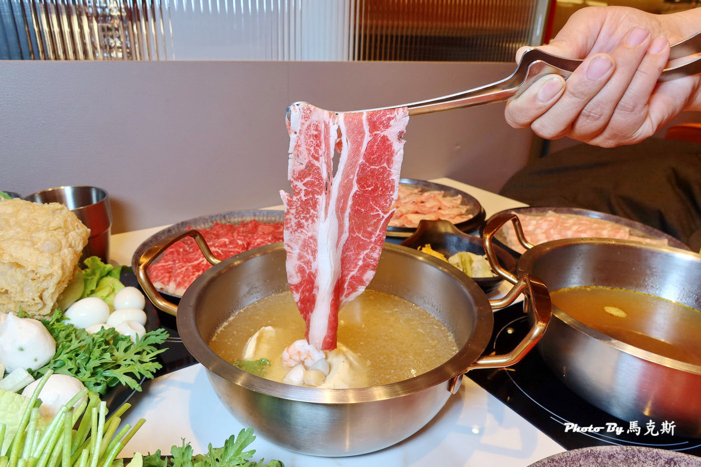 【員林美食推薦】桔日鍋物｜新開幕質感火鍋店 雙人套餐豐盛美味 限量滑嫩蒸蛋鍋 蔬食自助吧吃到飽 聚餐聚會新選擇 近員林車站