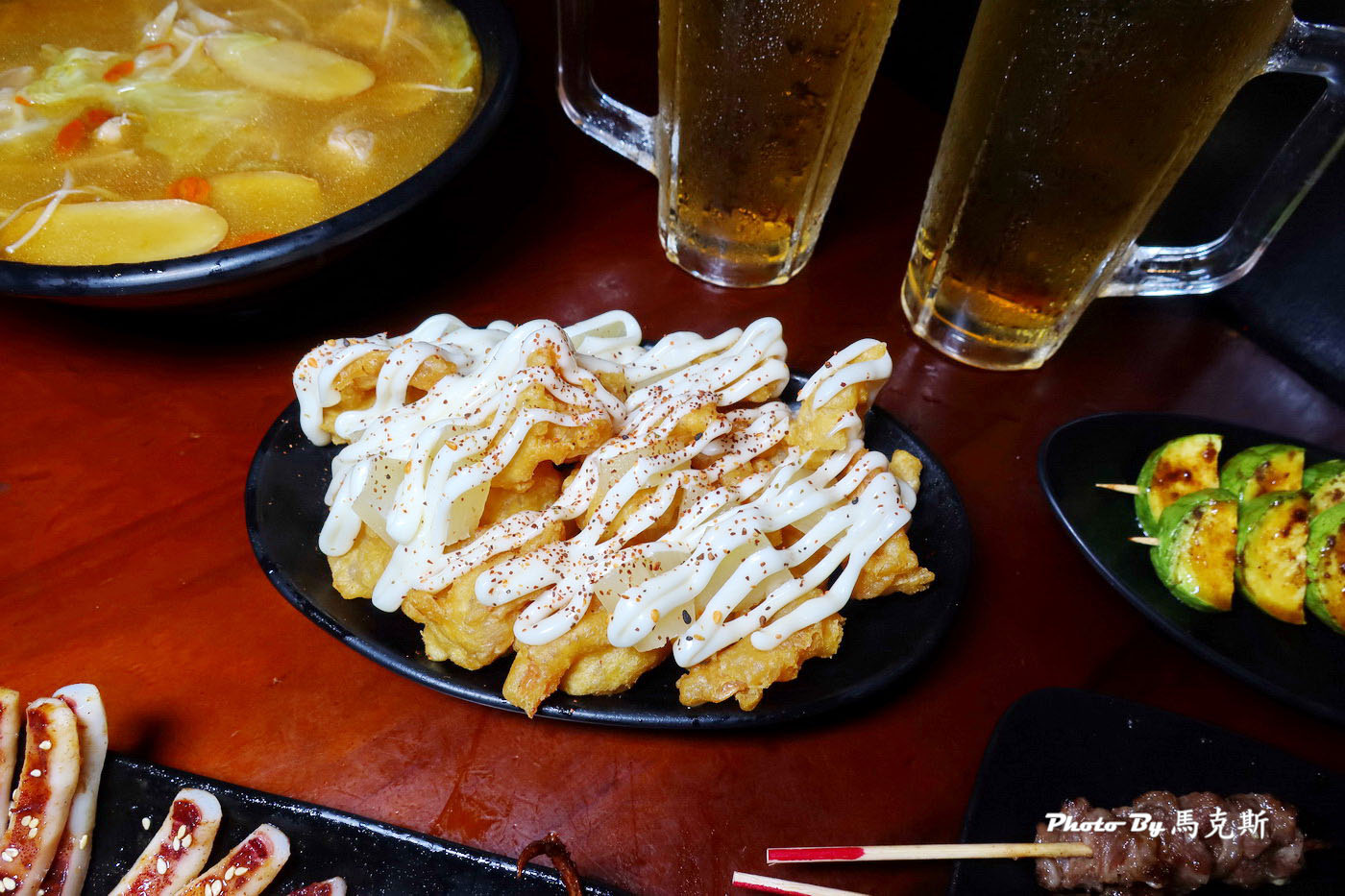 【台北士林美食推薦】雞老闆桶仔雞士林店｜士林夜市人氣居酒屋 消費滿額送桶仔雞 不限時聚餐小酌首選 近捷運劍潭站