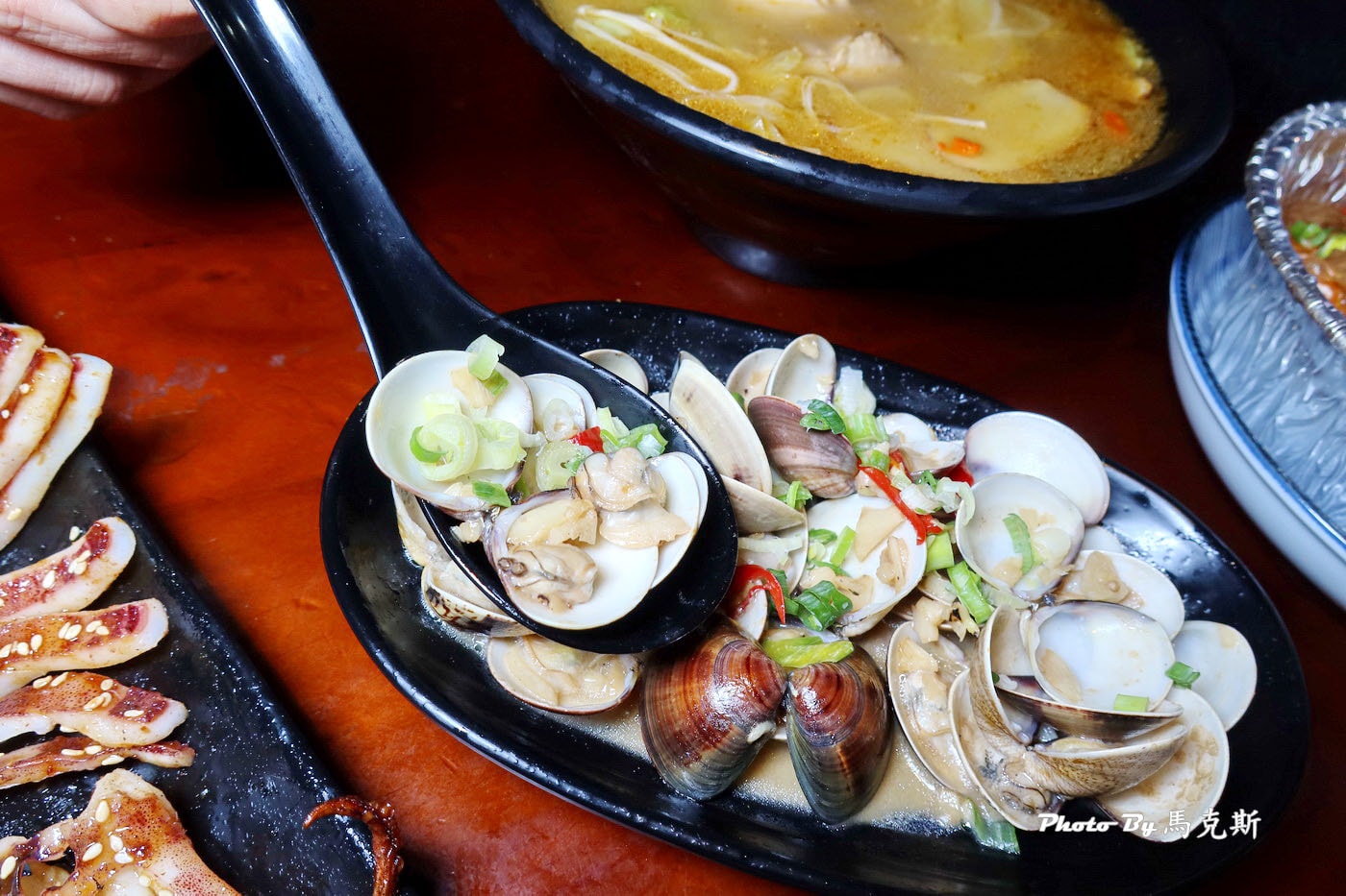 【台北士林美食推薦】雞老闆桶仔雞士林店｜士林夜市人氣居酒屋 消費滿額送桶仔雞 不限時聚餐小酌首選 近捷運劍潭站