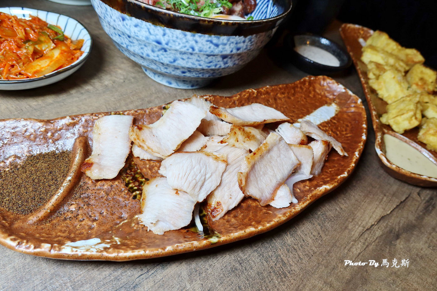 【台中西區美食推薦】稻·麥食堂｜創意型居酒屋 美術園道美味日式丼飯 晚餐到宵夜都吃的到 值得一嚐|外帶|外送|租借包場|