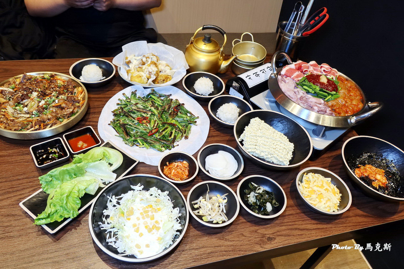 【台中北區美食推薦】釜山三味食堂 사위식당台中店｜來自韓國連鎖人氣章魚蝦鍋首店插旗台中 一鍋三味美味 韓國藝人也愛 小菜無限續 聚餐新選擇|一中商圈|中友百貨|