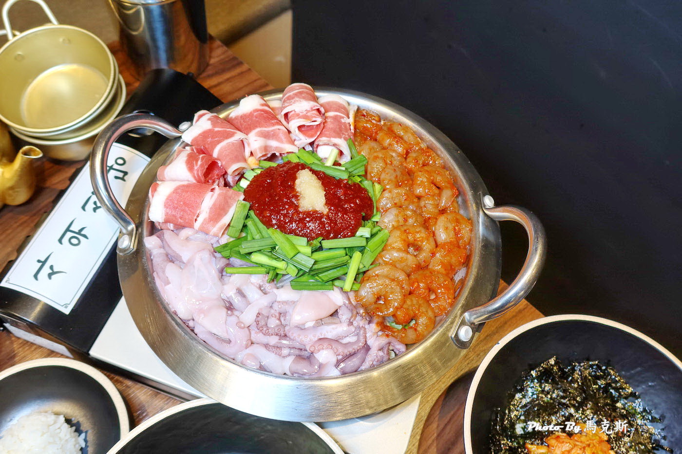 【台中北區美食推薦】釜山三味食堂 사위식당台中店｜來自韓國連鎖人氣章魚蝦鍋首店插旗台中 一鍋三味美味 韓國藝人也愛 小菜無限續 聚餐新選擇|一中商圈|中友百貨|