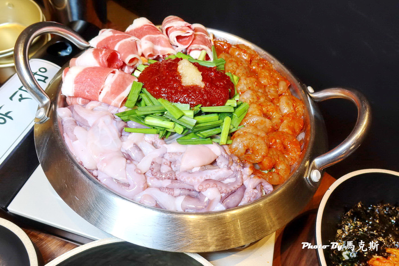 【台中北區美食推薦】釜山三味食堂 사위식당台中店｜來自韓國連鎖人氣章魚蝦鍋首店插旗台中 一鍋三味美味 韓國藝人也愛 小菜無限續 聚餐新選擇|一中商圈|中友百貨|