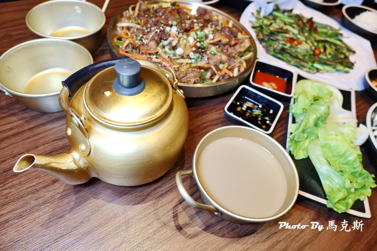 【台中北區美食推薦】釜山三味食堂 사위식당台中店｜來自韓國連鎖人氣章魚蝦鍋首店插旗台中 一鍋三味美味 韓國藝人也愛 小菜無限續 聚餐新選擇|一中商圈|中友百貨|