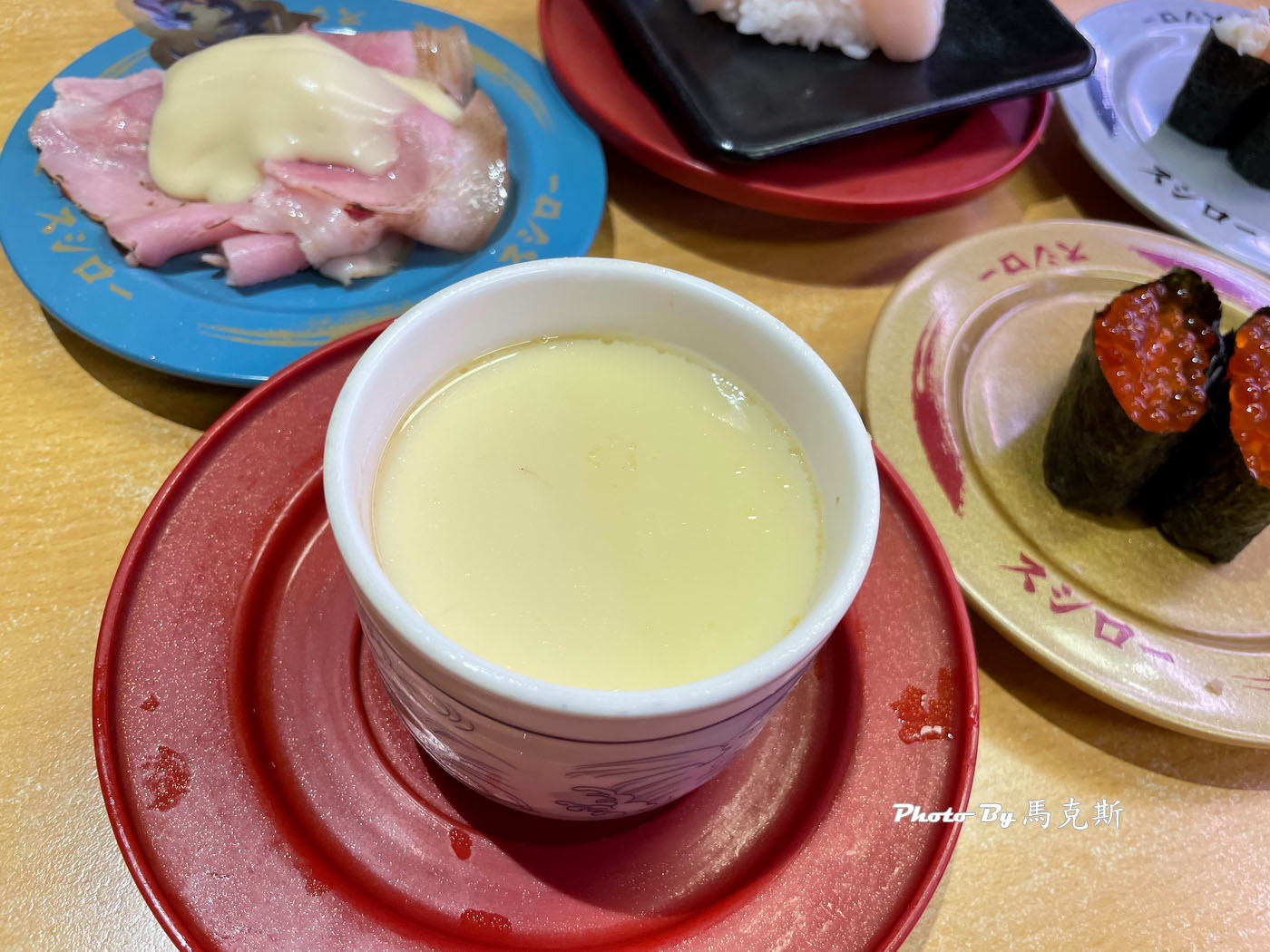 【台中北屯美食推薦】スシロー壽司郎台中北屯松竹店｜日本第一迴轉壽司品牌 每盤30元起 食材新鮮又好吃|外帶外送|總站夜市|好市多北台中店|