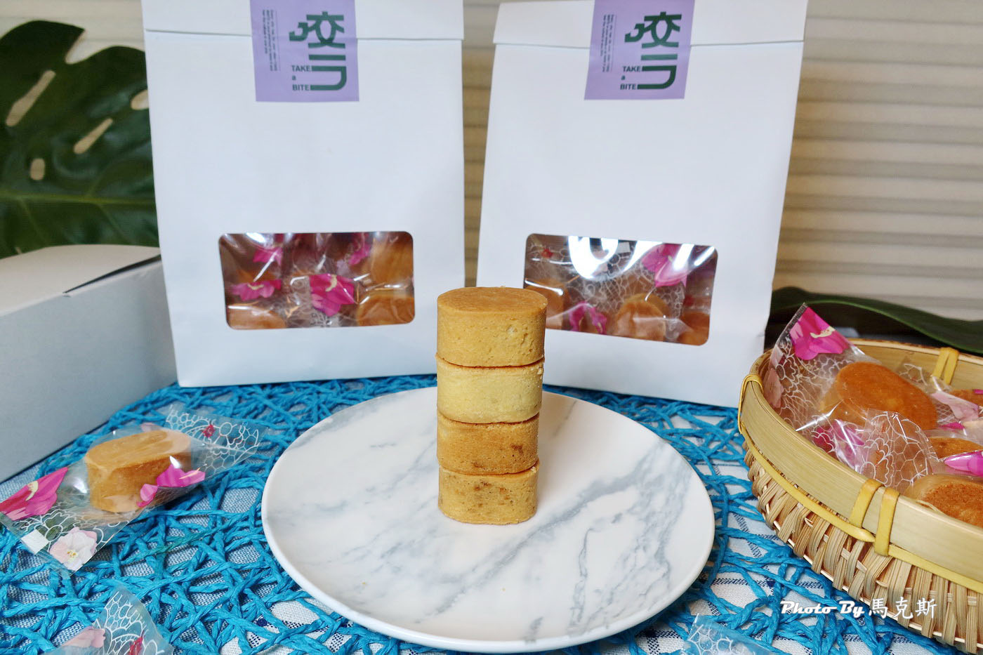 【台中美食推薦】咬一口荔枝酥｜藏身巷弄裡的隱藏版美食 工廠直營新鮮現做 琥珀荔枝酥和新品酸V小檸檬都有水準|工廠自取|宅配|團購美食|