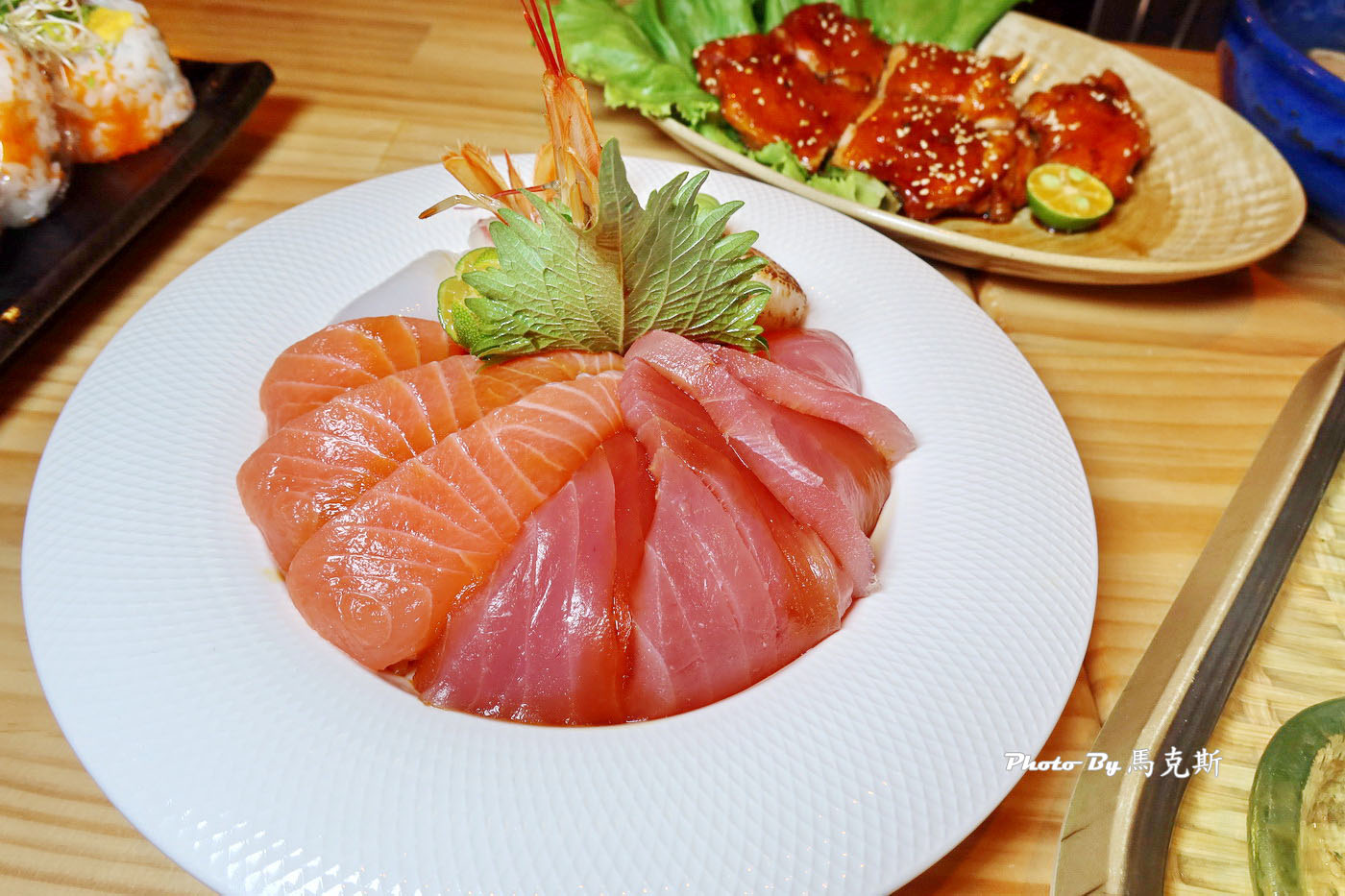 【嘉義西區美食推薦】心晴日式定食專売｜人氣唐揚雞排飯糰套餐豐盛美味 特上刺身海鮮丼厚切又新鮮 生意好值得再訪|外帶|嘉義火車站|嘉義文化路夜市|