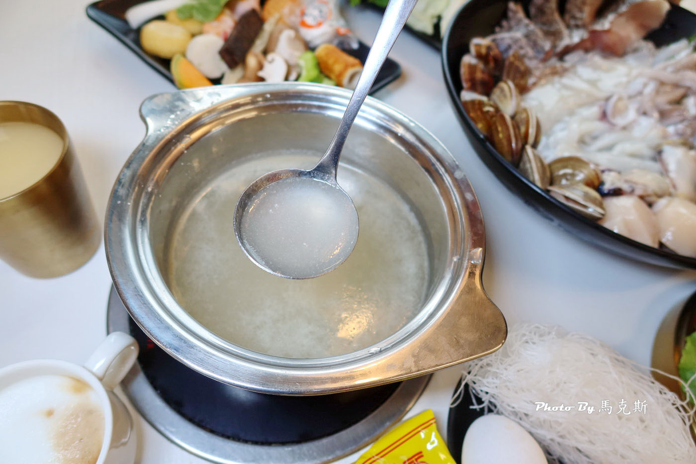 【宜蘭礁溪美食推薦】動涮溫體涮涮鍋｜新開幕 全台首創個人溫體肉火鍋 海鮮大盛合鍋新鮮豐盛 蔬食自助吧吃到飽 聚餐聚會首選|礁溪火車站|附設停車場|