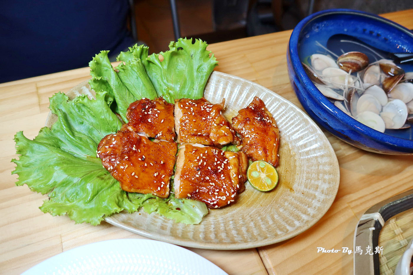 【嘉義西區美食推薦】心晴日式定食專売｜人氣唐揚雞排飯糰套餐豐盛美味 特上刺身海鮮丼厚切又新鮮 生意好值得再訪|外帶|嘉義火車站|嘉義文化路夜市|