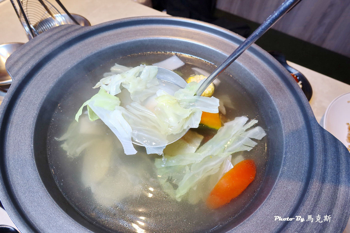 【台中北屯美食推薦】牛境溫體牛涮涮鍋|每日新鮮直送限量供應溫體牛 結合台中熱炒一次滿足 聚餐聚會新選擇|外帶|漢神洲際|台中洲際棒球場| - 第15張圖 【台中北屯美食推薦】牛境溫體牛涮涮鍋|每日新鮮直送限量供應溫體牛 結合台中熱炒一次滿足 聚餐聚會新選擇|外帶|漢神洲際|台中洲際棒球場|