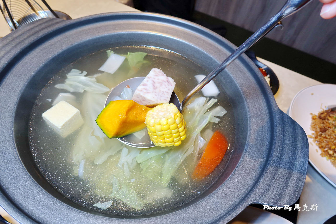 【台中北屯美食推薦】牛境溫體牛涮涮鍋|每日新鮮直送限量供應溫體牛 結合台中熱炒一次滿足 聚餐聚會新選擇|外帶|漢神洲際|台中洲際棒球場| - 第16張圖 【台中北屯美食推薦】牛境溫體牛涮涮鍋|每日新鮮直送限量供應溫體牛 結合台中熱炒一次滿足 聚餐聚會新選擇|外帶|漢神洲際|台中洲際棒球場|