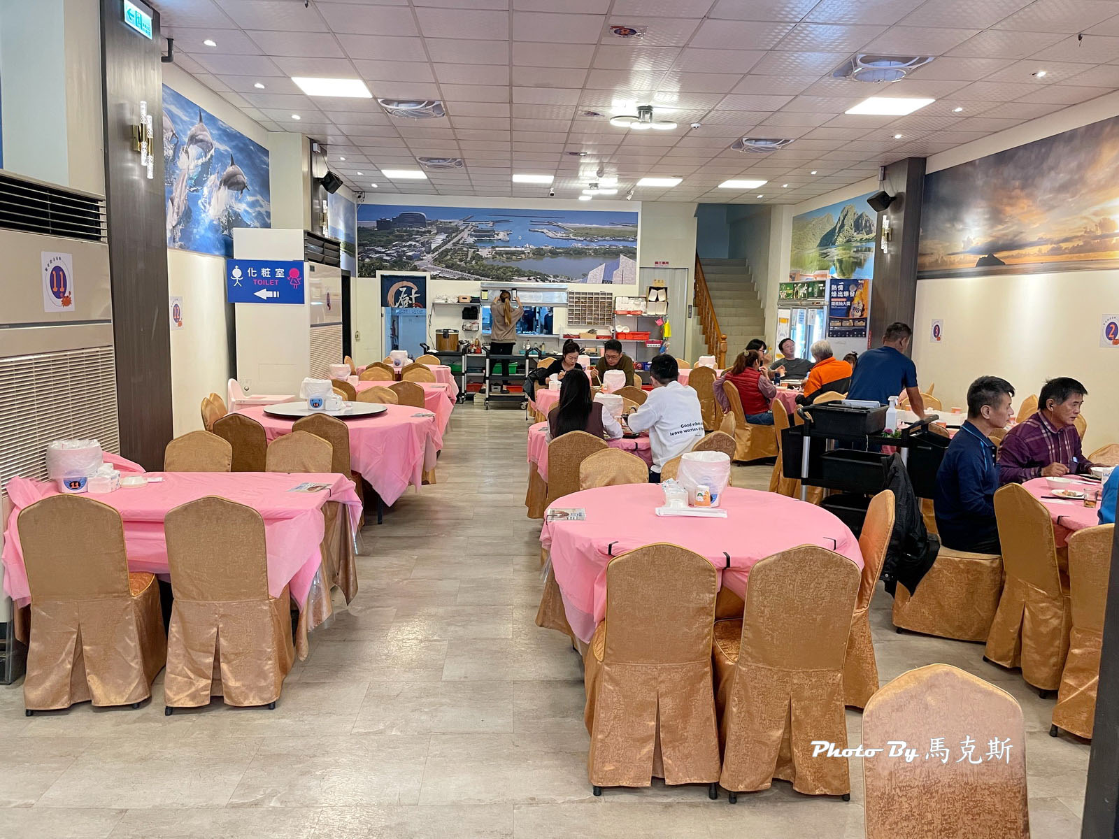 【宜蘭頭城美食推薦】蟹老闆活海鮮｜烏石港人氣海鮮餐廳 現撈活體海鮮 食材新鮮好吃但稍貴些 聚餐聚會新選擇 近蘭陽博物館