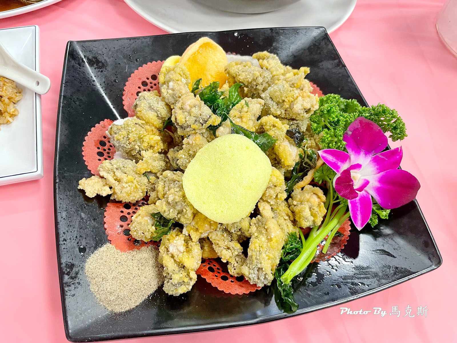 【宜蘭頭城美食推薦】蟹老闆活海鮮｜烏石港人氣海鮮餐廳 現撈活體海鮮 食材新鮮好吃但稍貴些 聚餐聚會新選擇 近蘭陽博物館