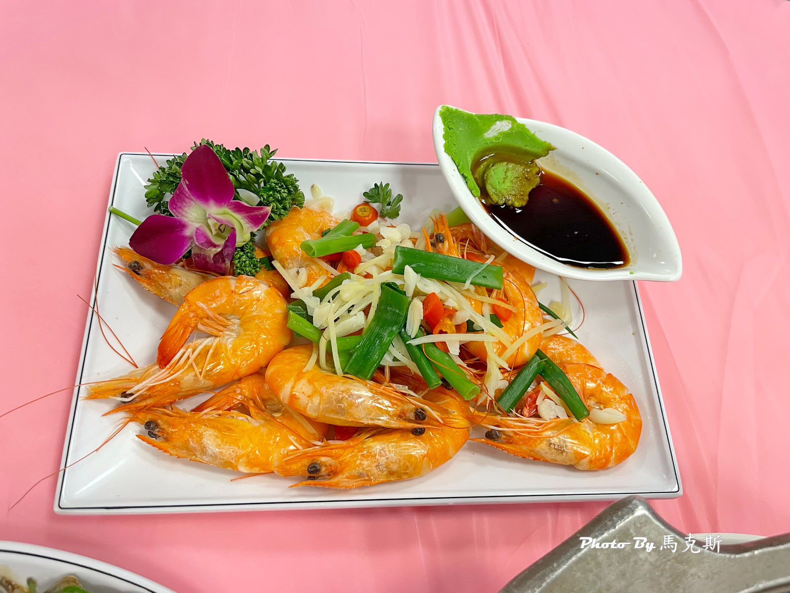 【宜蘭頭城美食推薦】蟹老闆活海鮮｜烏石港人氣海鮮餐廳 現撈活體海鮮 食材新鮮好吃但稍貴些 聚餐聚會新選擇 近蘭陽博物館