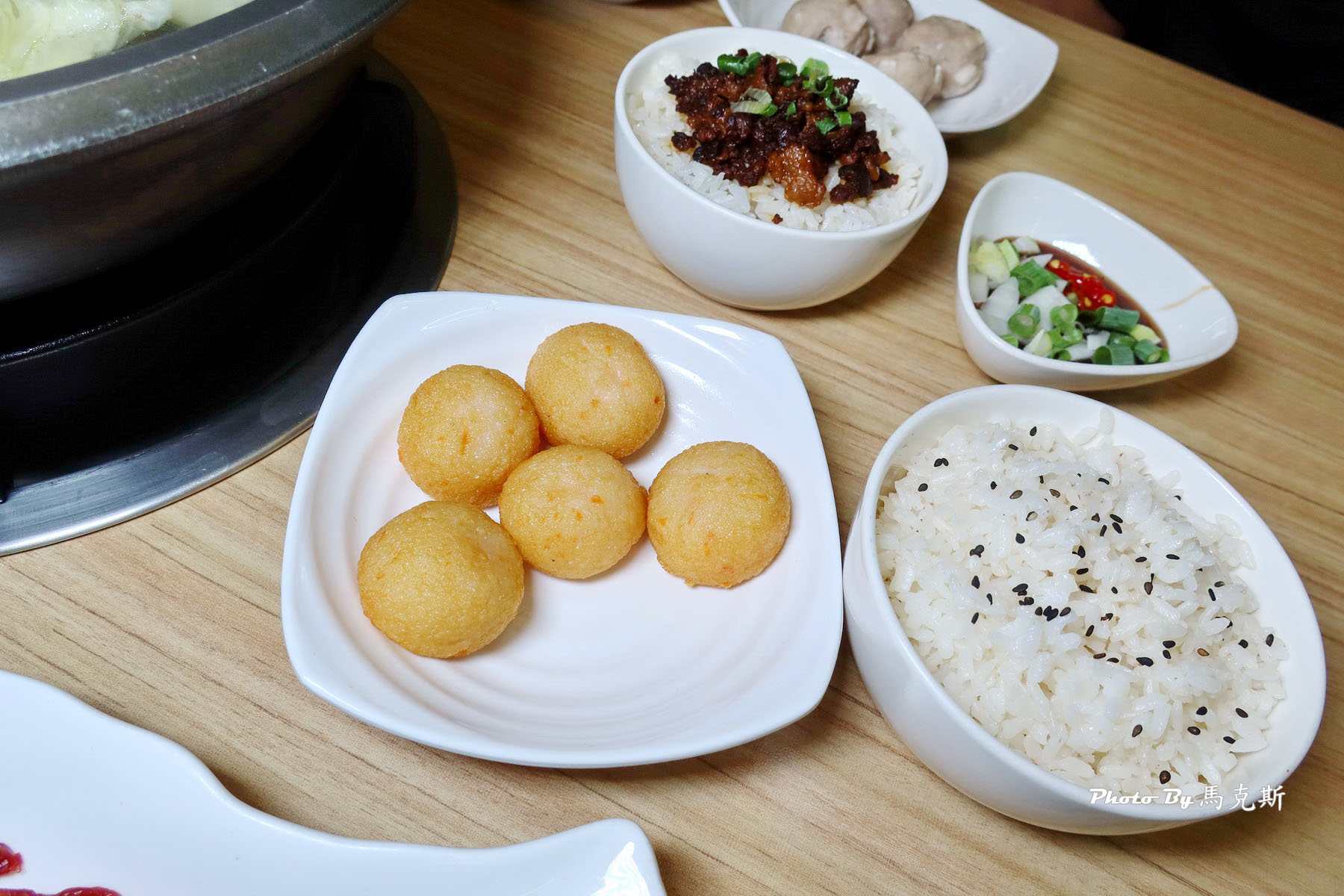 【台中北區美食推薦】夯牛溫體牛肉火鍋|選用台南溫體牛每日新鮮直送 輕涮鮮嫩甜美可口 還有熱炒的選擇 聚餐聚會首選|外帶|宵夜|中國醫美食| - 第28張圖 【台中北區美食推薦】夯牛溫體牛肉火鍋|選用台南溫體牛每日新鮮直送 輕涮鮮嫩甜美可口 還有熱炒的選擇 聚餐聚會首選|外帶|宵夜|中國醫美食|